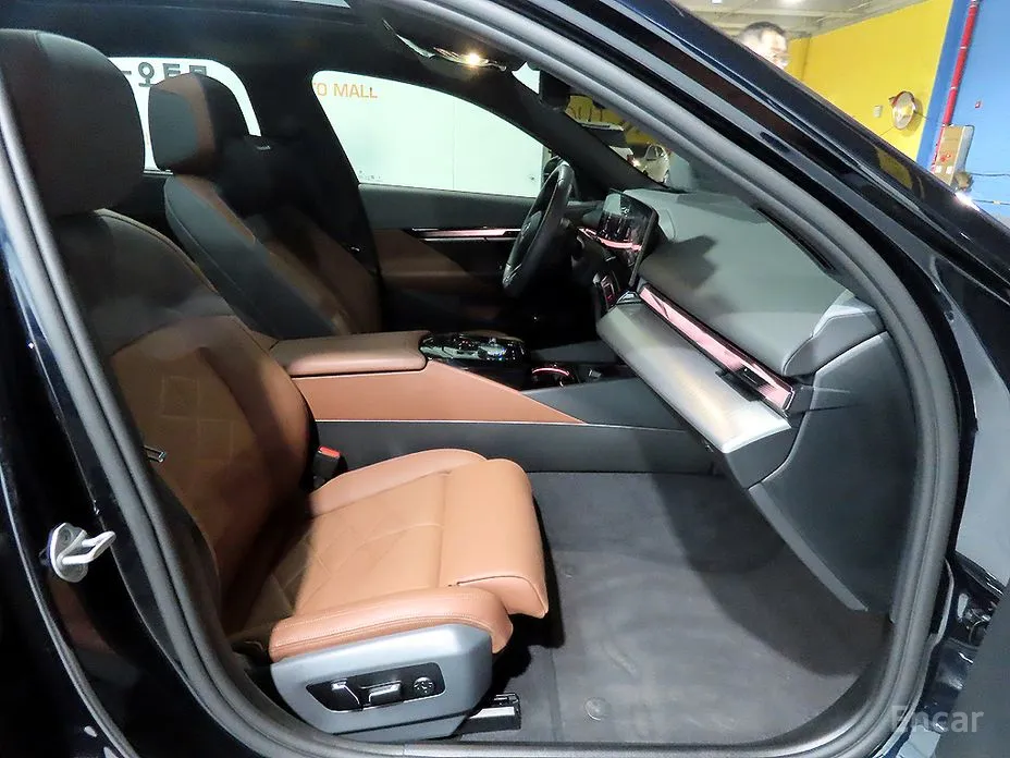 Фото 5 - BMW 5 Series