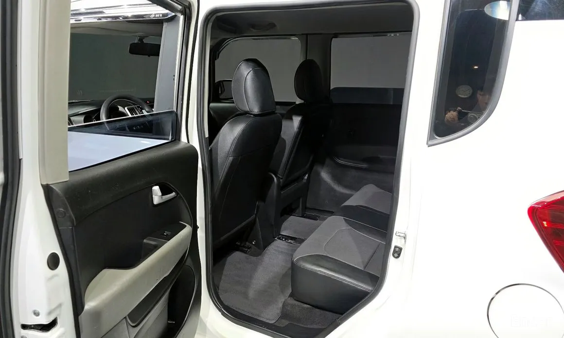 Фото 11 - Kia Ray