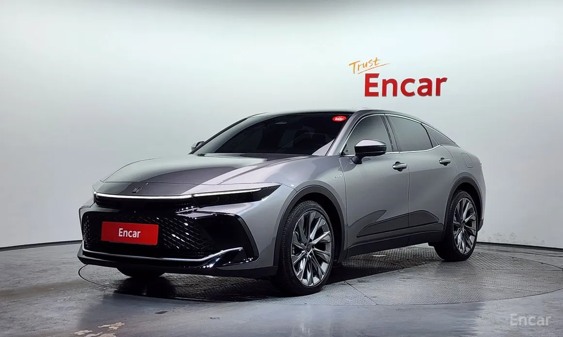 Фото 1 - Toyota Crown