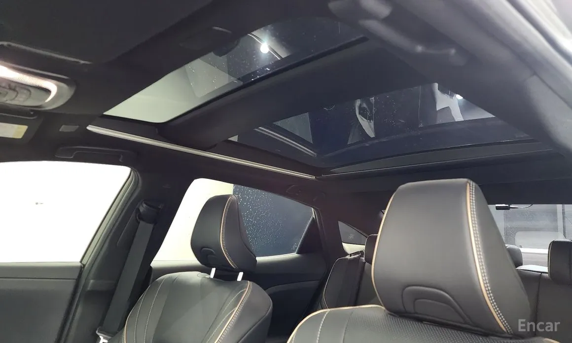 Фото 19 - Toyota Crown