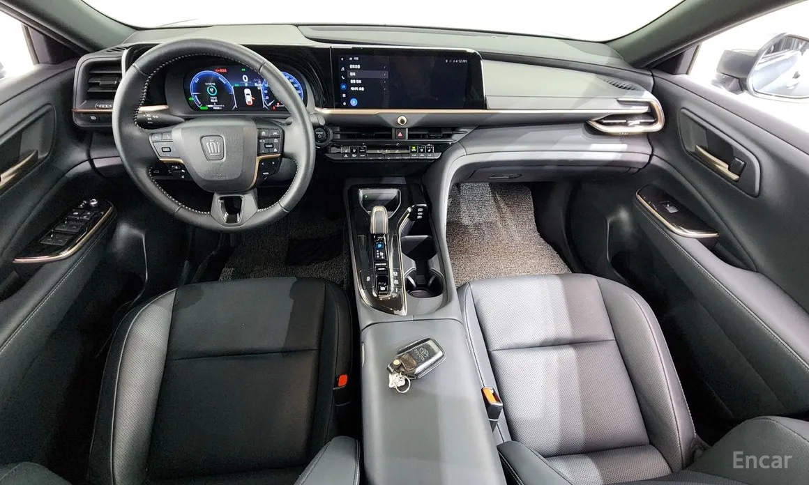 Фото 7 - Toyota Crown