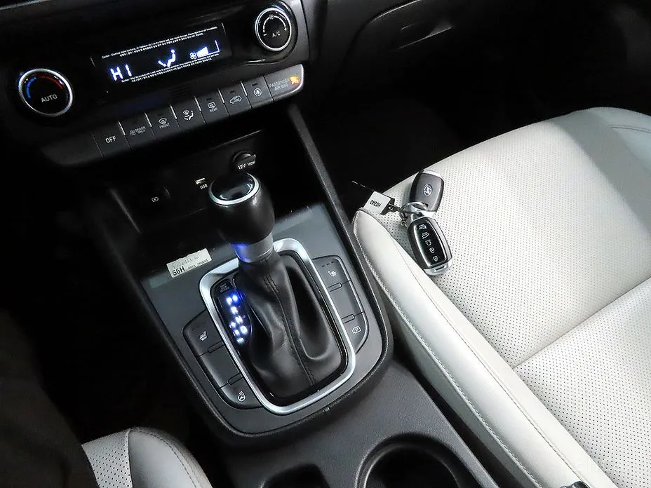 Фото 12 - Hyundai Kona