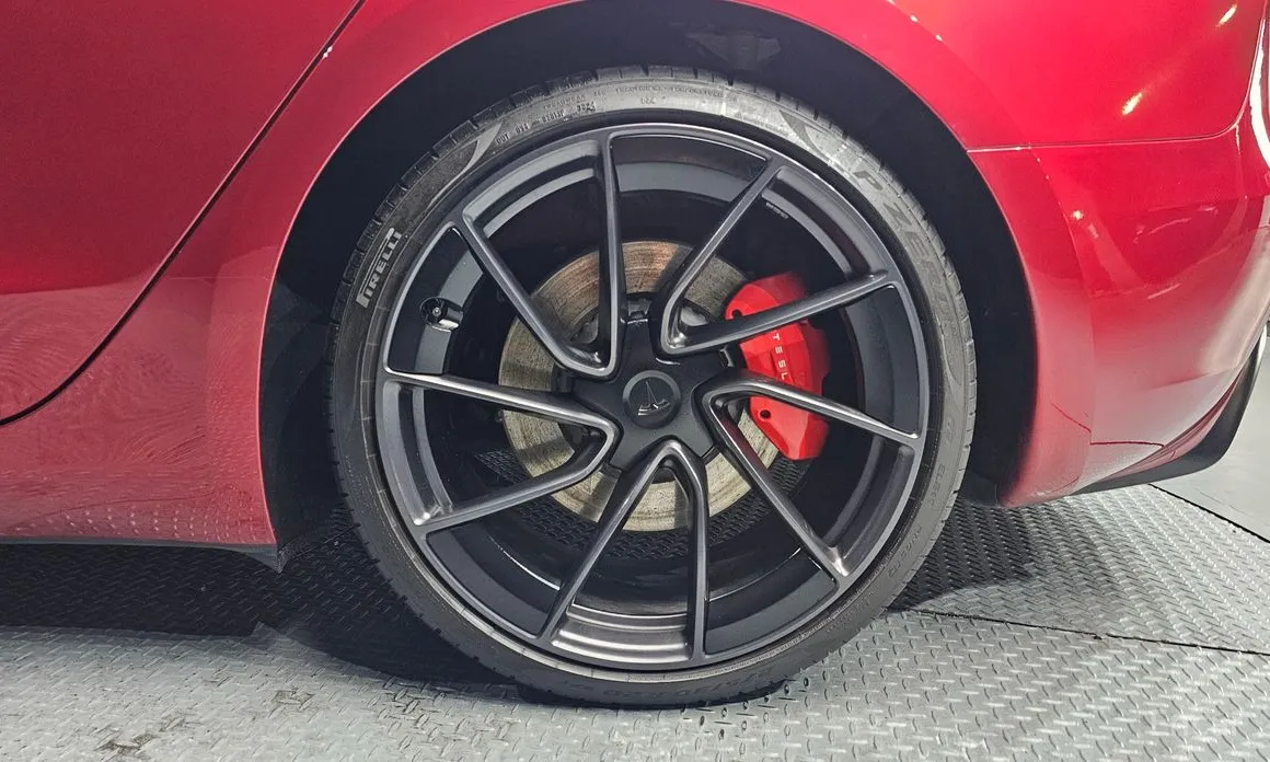 Фото 5 - Tesla Model 3