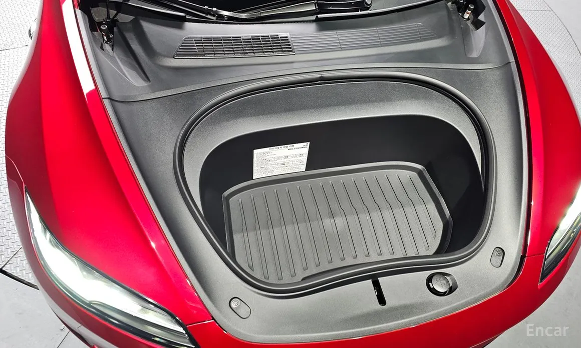 Фото 6 - Tesla Model 3