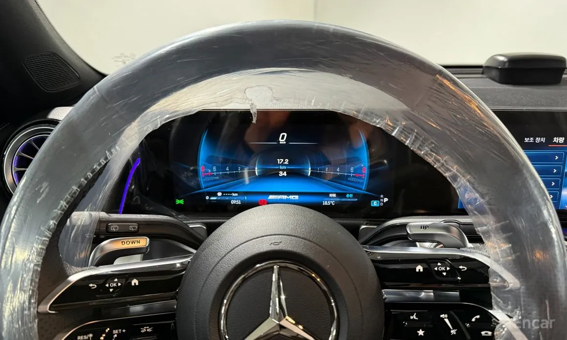 Фото 16 - Mercedes-Benz GLB-Class