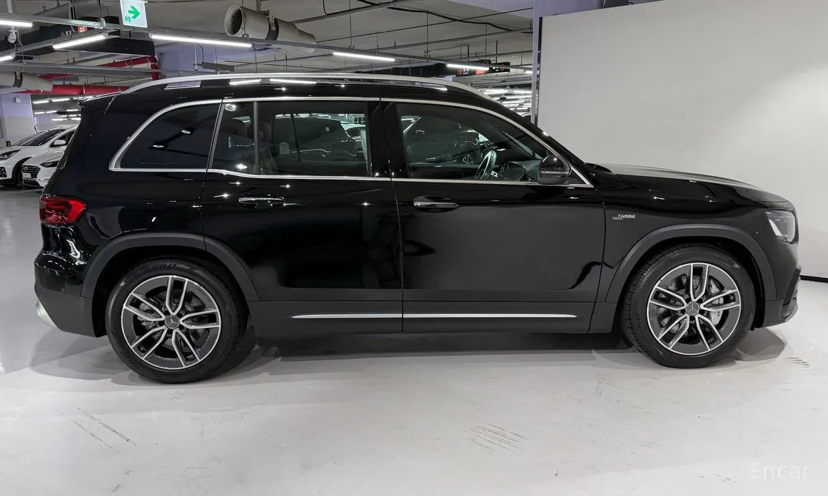 Фото 9 - Mercedes-Benz GLB-Class