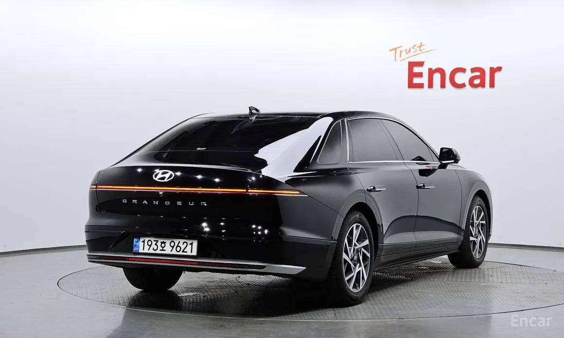Zdjęcie 2 - Hyundai Grandeur