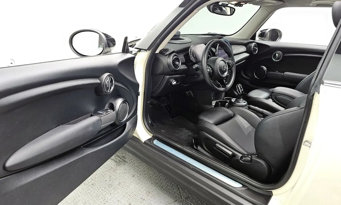 Фото 10 - Mini Cooper