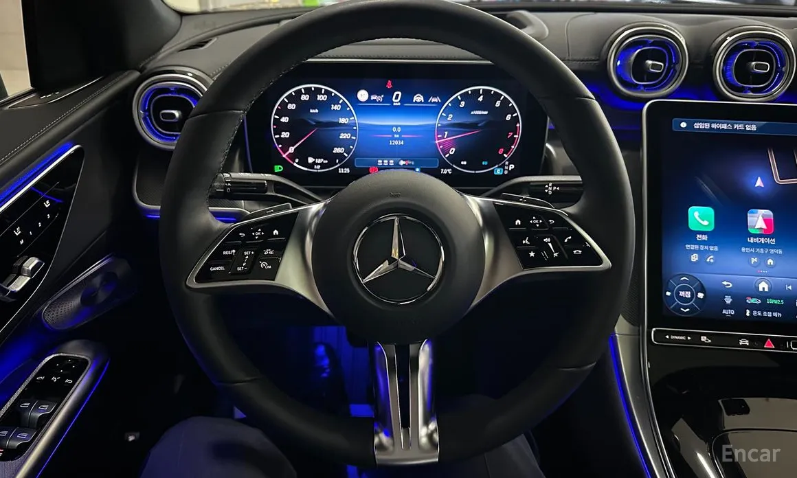 Mercedes-Benz GLC-Class 2023 GLC300 4MATIC Avnatgarde Coupe