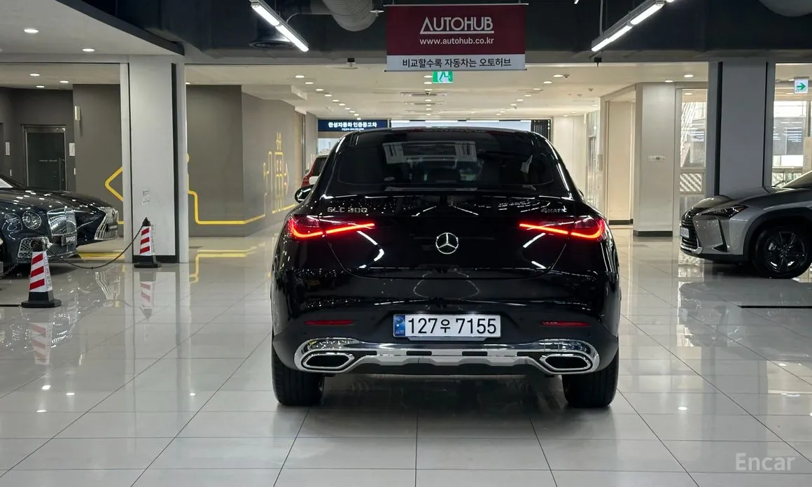 Mercedes-Benz GLC-Class 2023 GLC300 4MATIC Avnatgarde Coupe