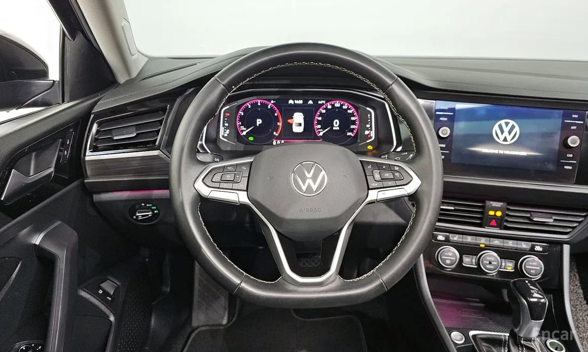 Фото 13 - Volkswagen Jetta