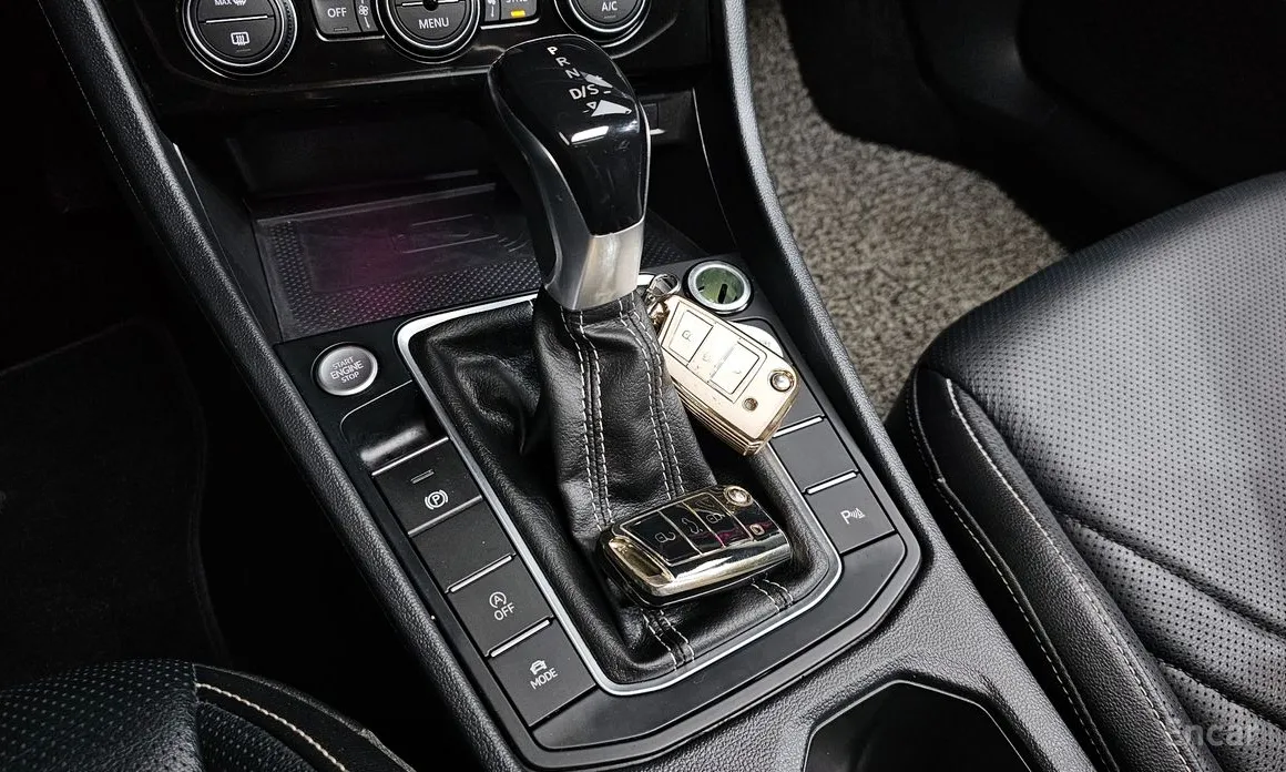 Фото 9 - Volkswagen Jetta