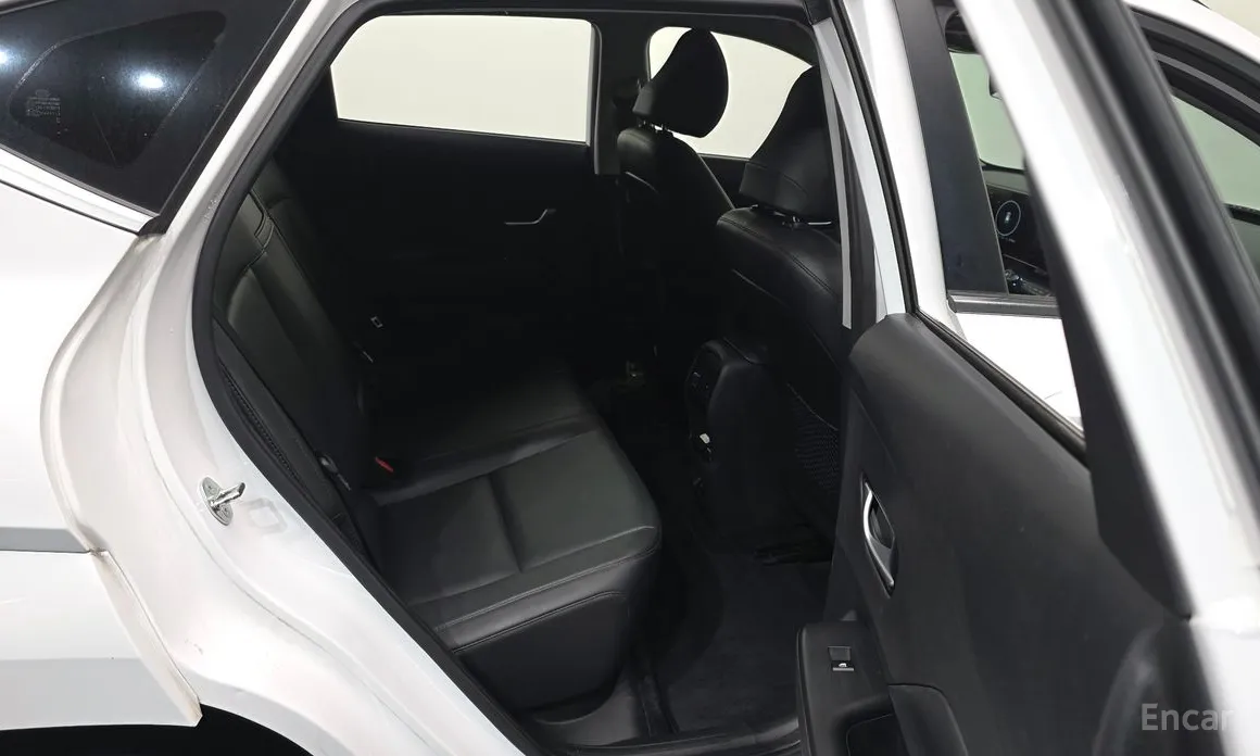 Фото 12 - Hyundai Kona