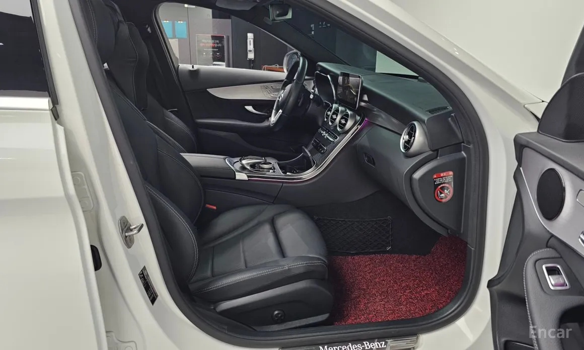 Фото 11 - Mercedes-Benz C-Class