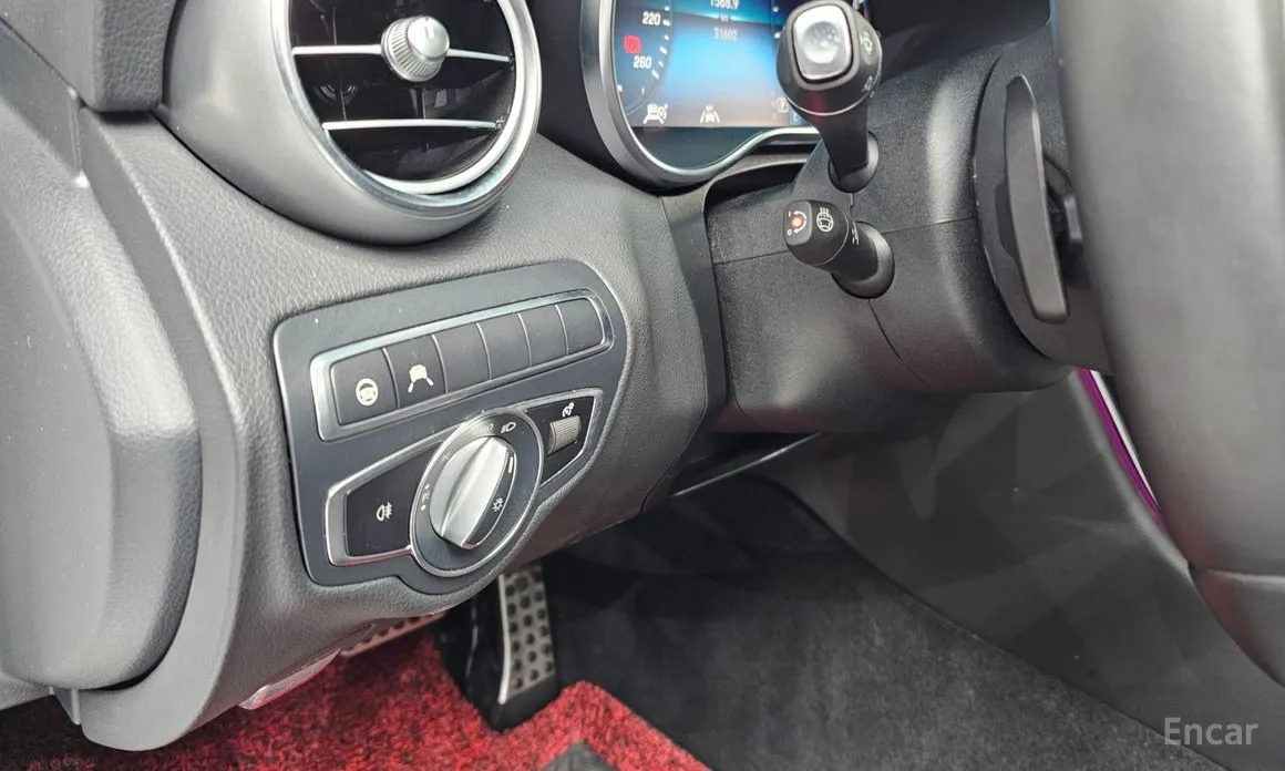 Фото 17 - Mercedes-Benz C-Class