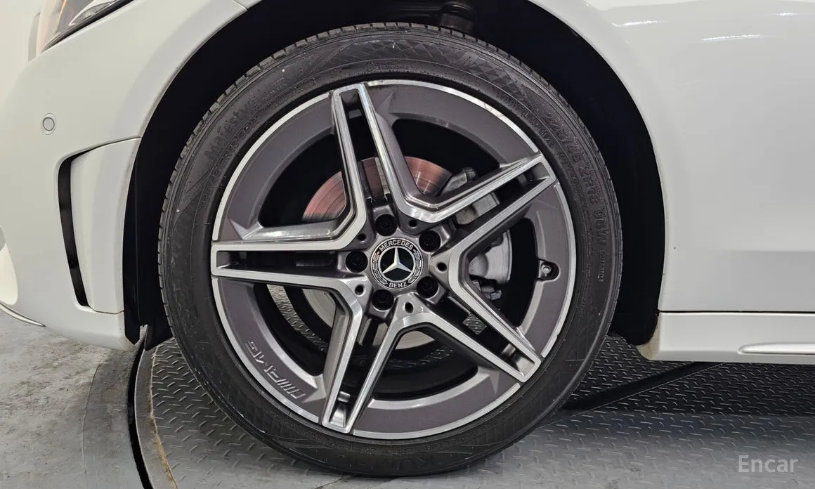 Фото 5 - Mercedes-Benz C-Class