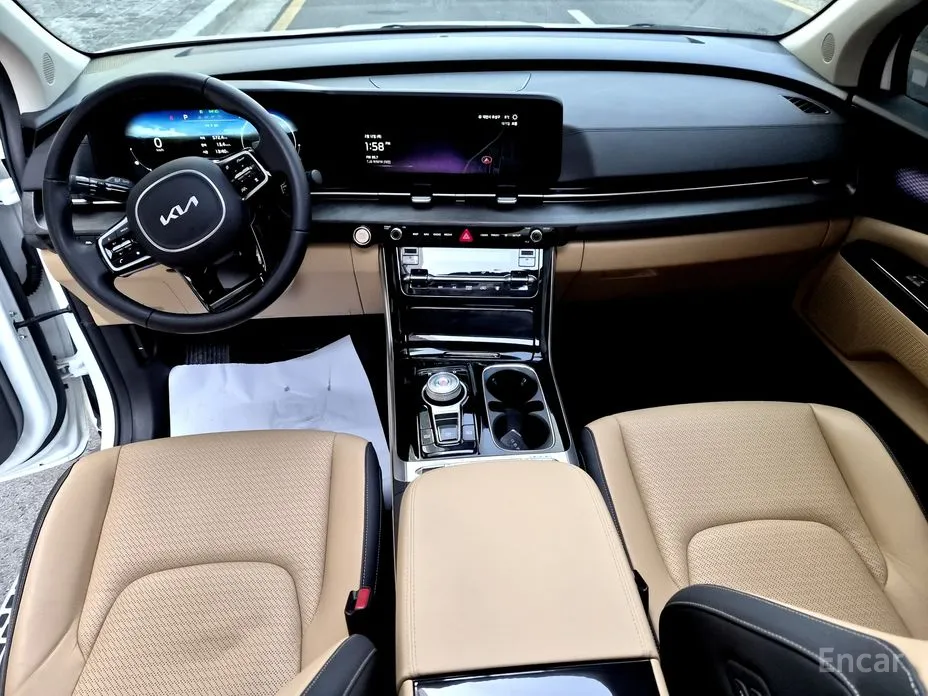 Фото 12 - Kia Carnival