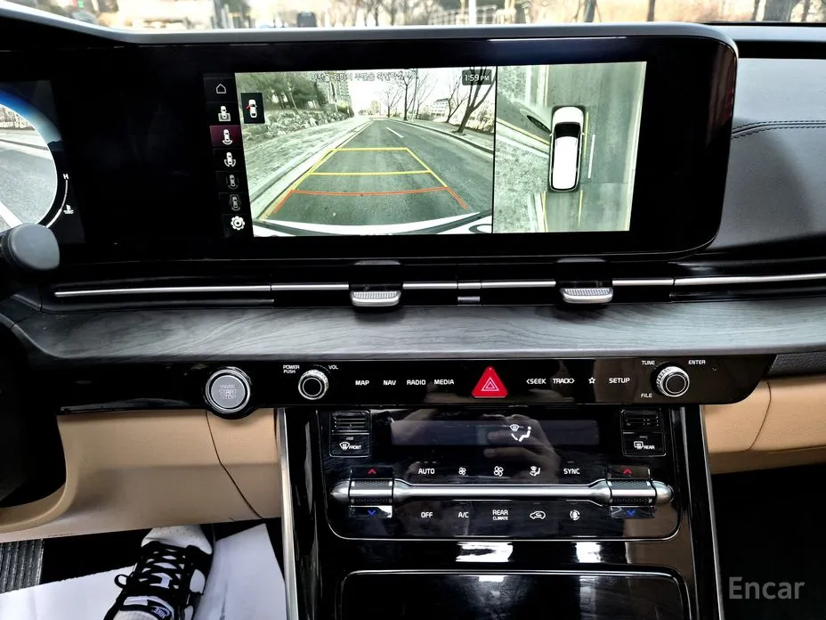 Фото 16 - Kia Carnival