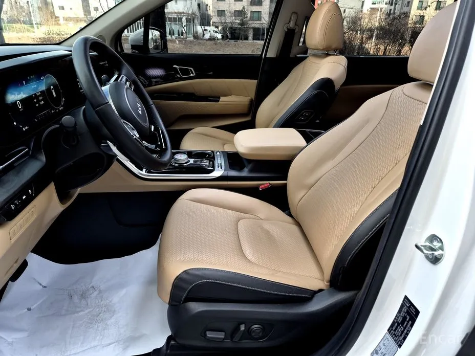 Фото 9 - Kia Carnival