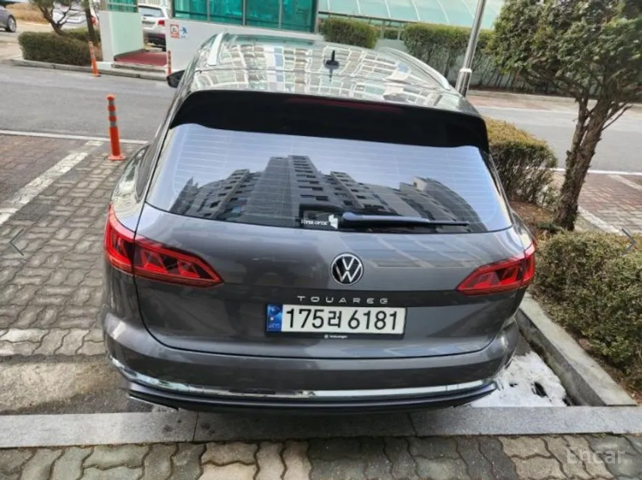 Фото 12 - Volkswagen Touareg