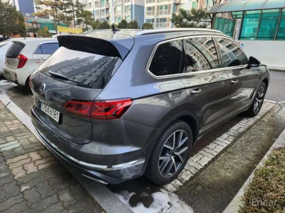 Фото 13 - Volkswagen Touareg