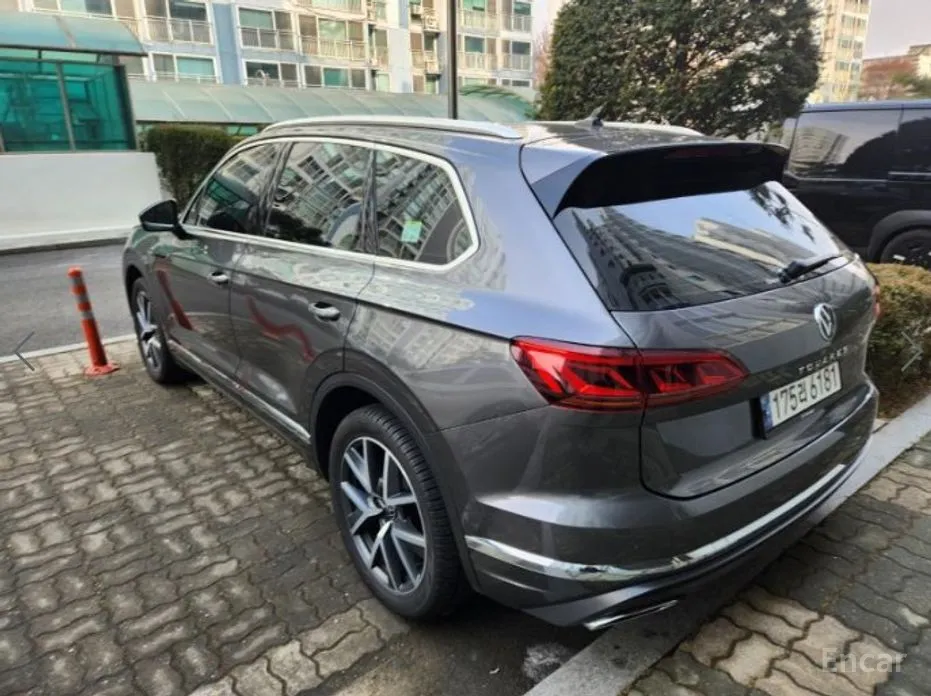 Фото 16 - Volkswagen Touareg