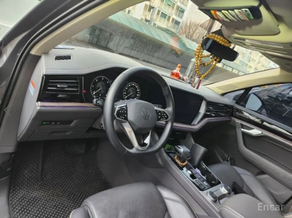 Фото 5 - Volkswagen Touareg