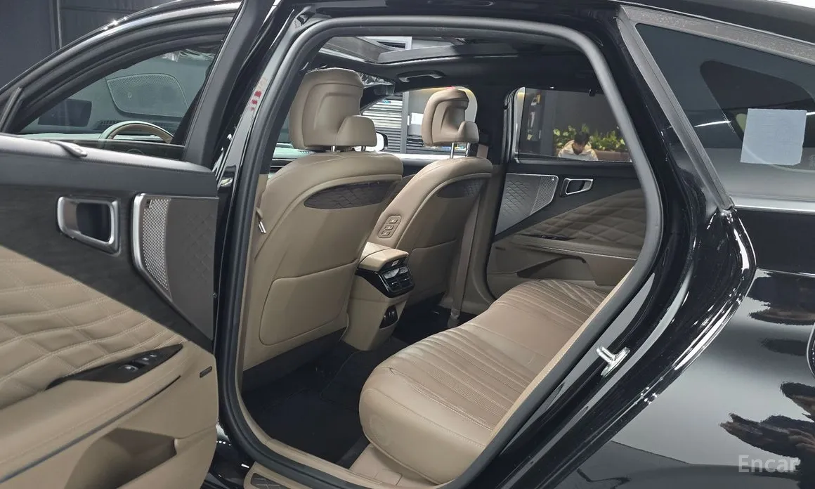 Фото 12 - Kia K8