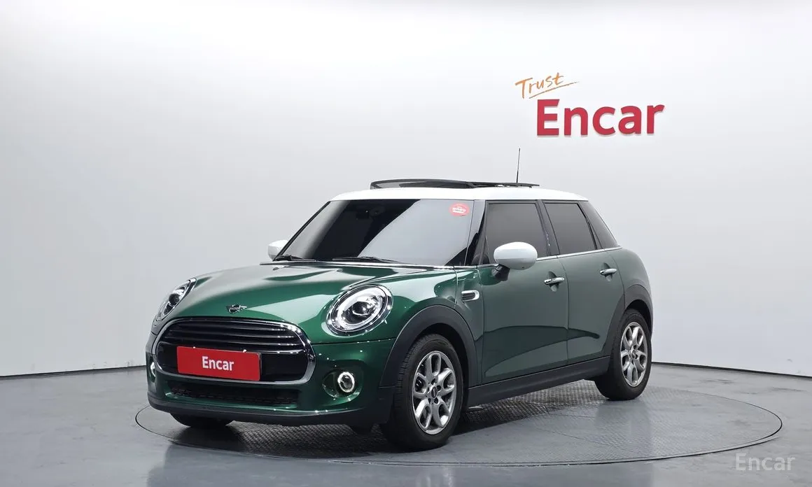 Фото 1 - Mini Cooper