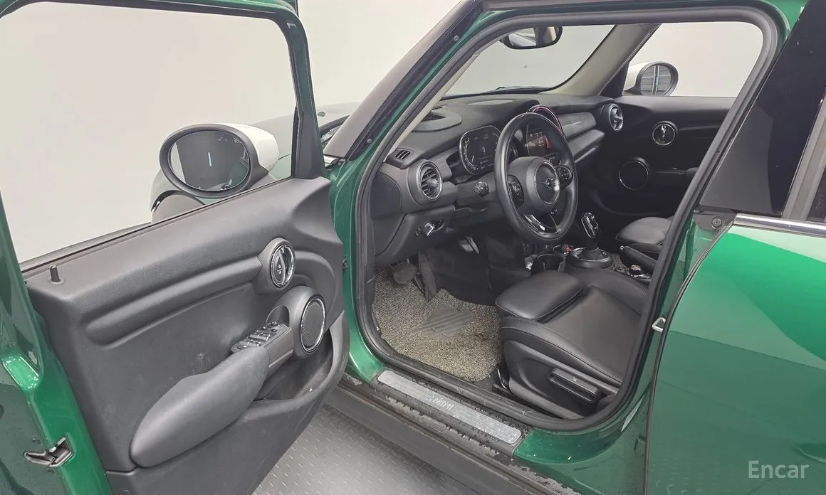 Фото 11 - Mini Cooper