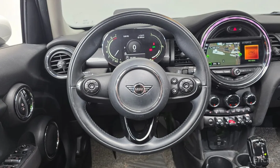 Фото 13 - Mini Cooper