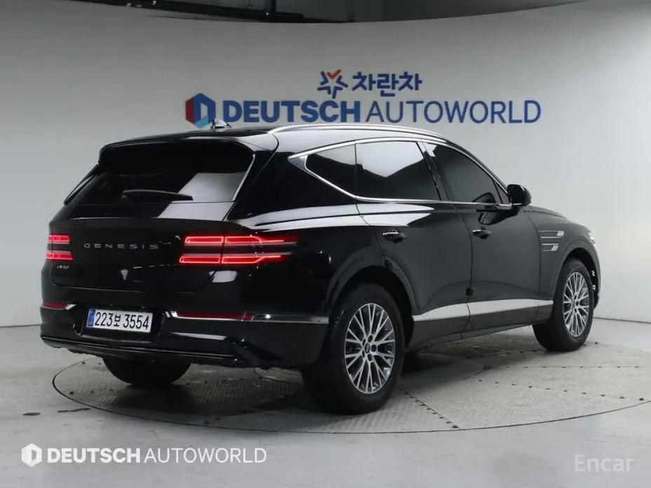 Фото 2 - Genesis GV80