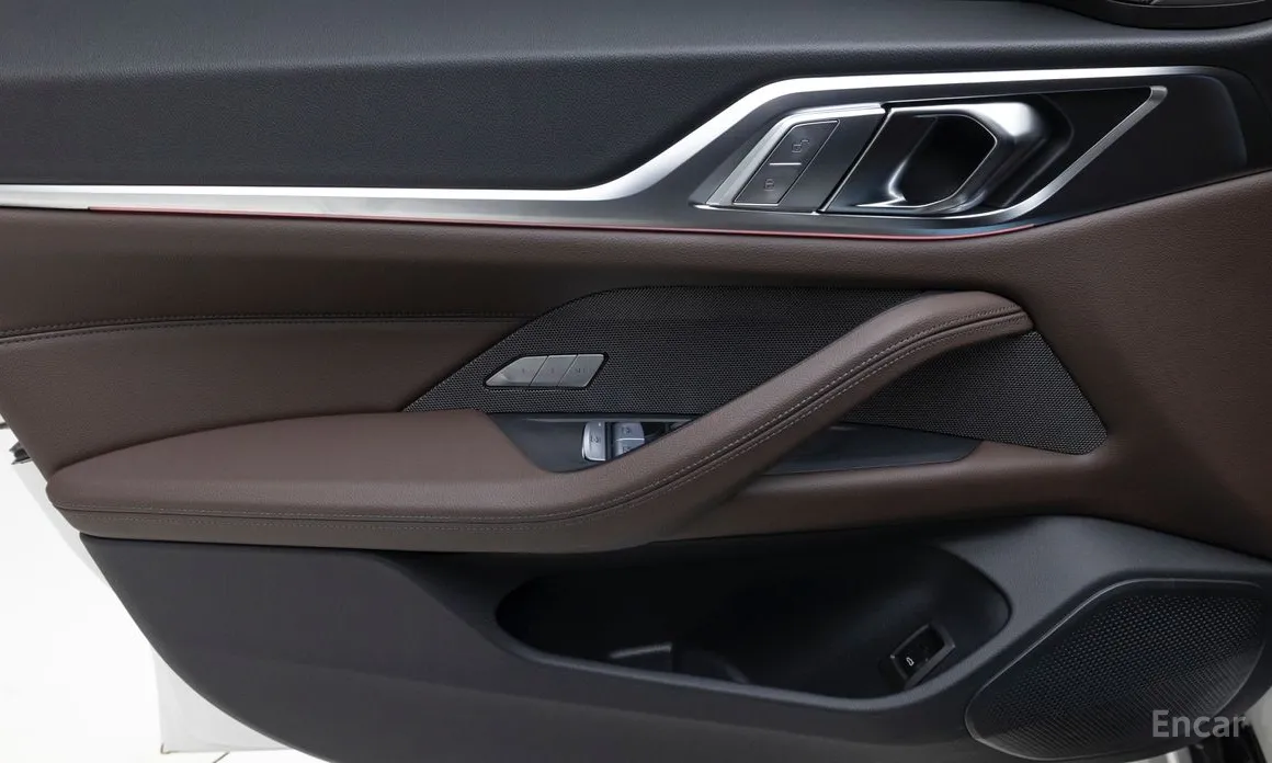 Фото 14 - BMW i4