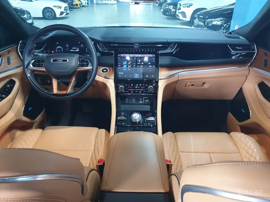 Фото 1 - Jeep Cherokee