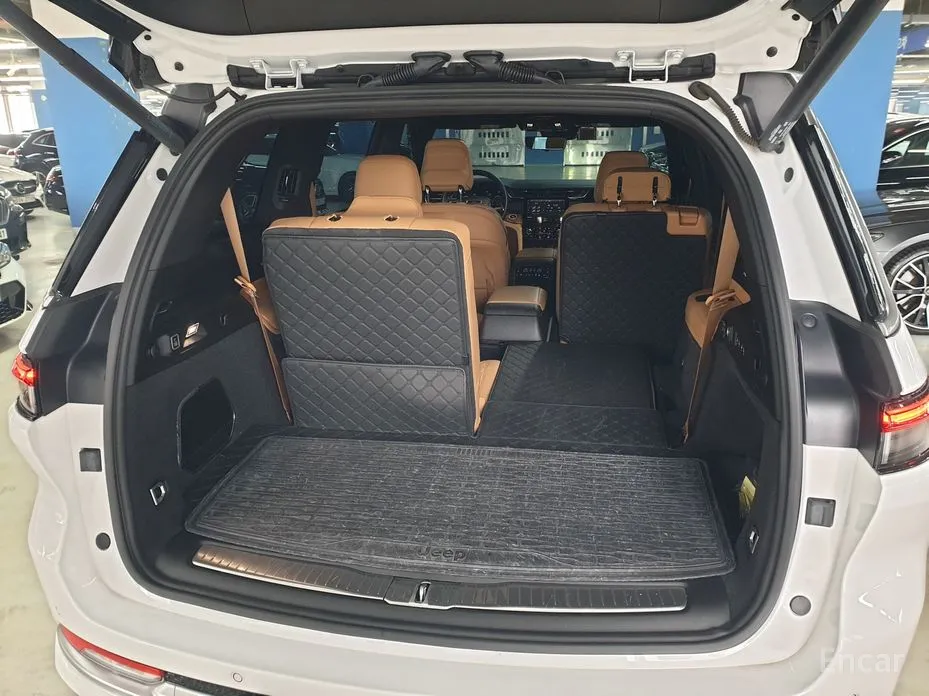 Фото 16 - Jeep Cherokee