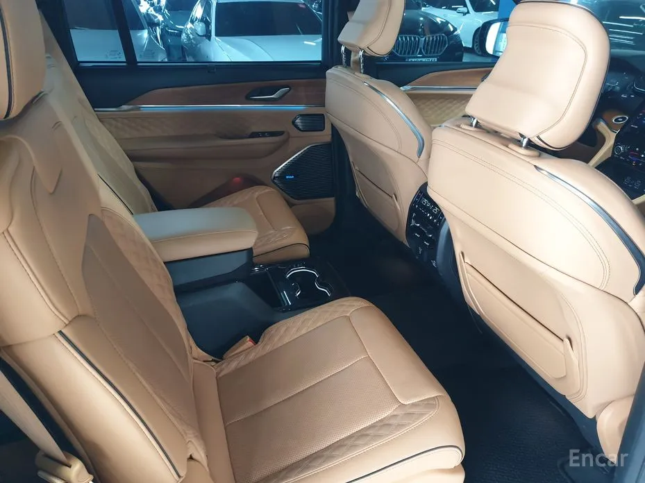 Фото 19 - Jeep Cherokee