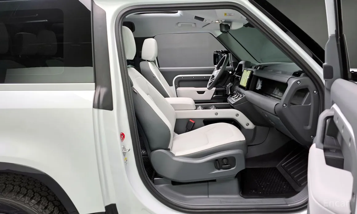 Фото 10 - Land Rover Defender