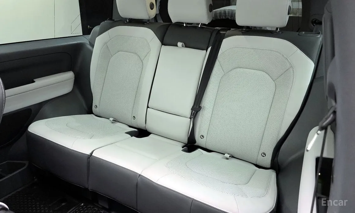 Фото 12 - Land Rover Defender