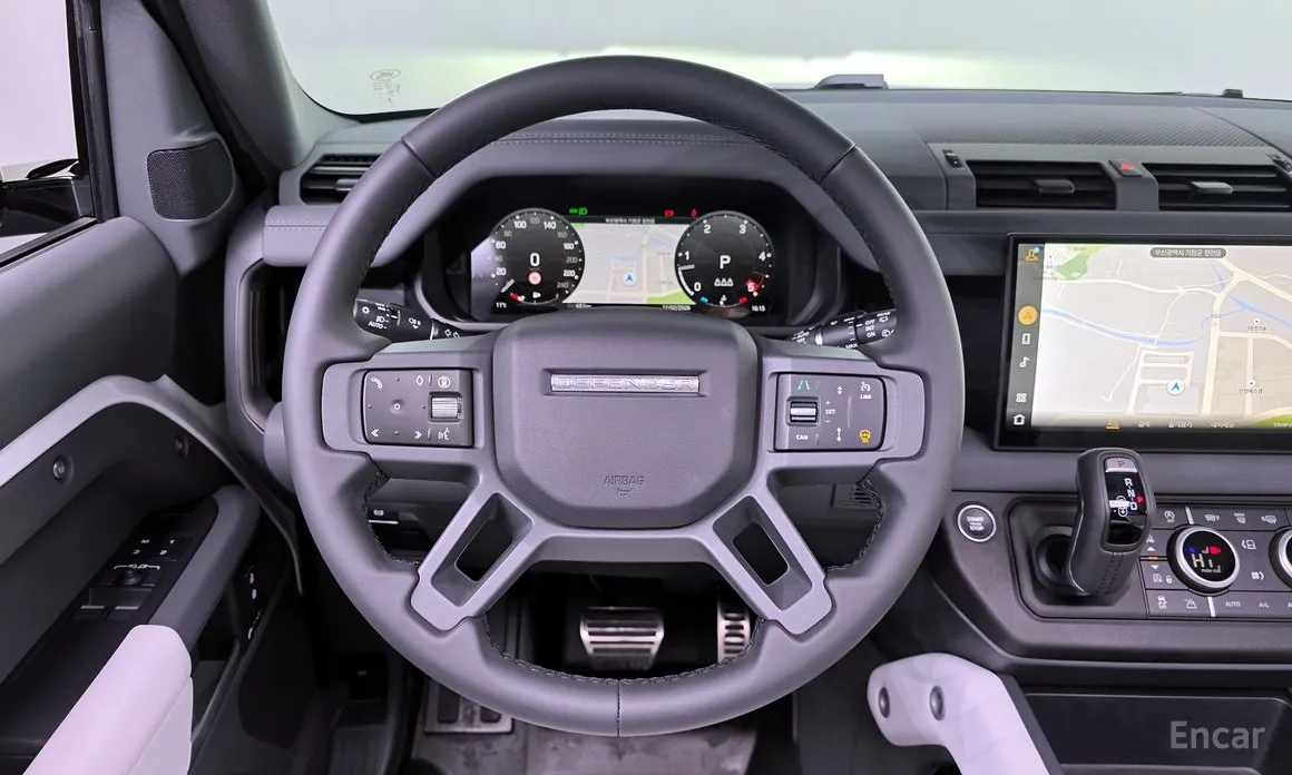 Фото 13 - Land Rover Defender