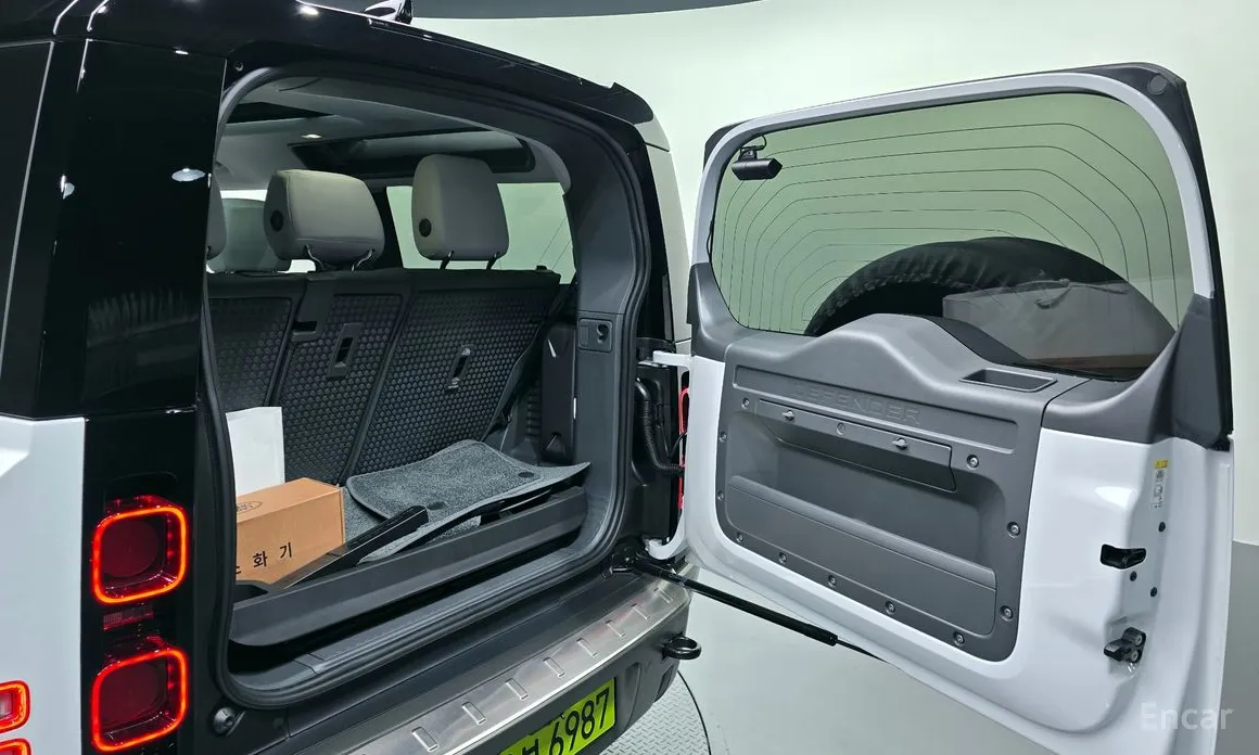 Фото 20 - Land Rover Defender