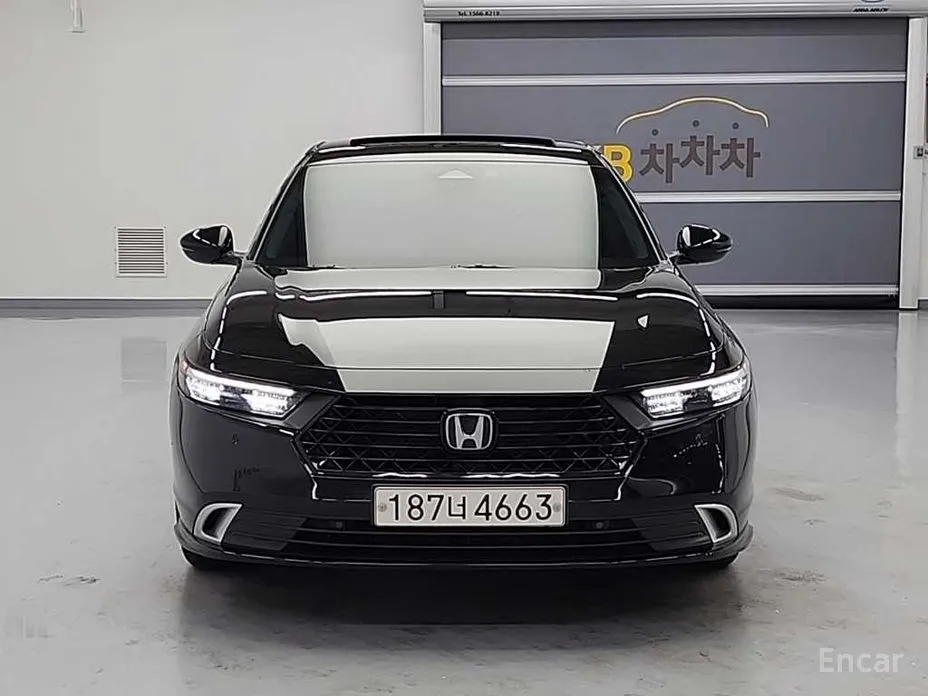 Фото 2 - Honda Accord