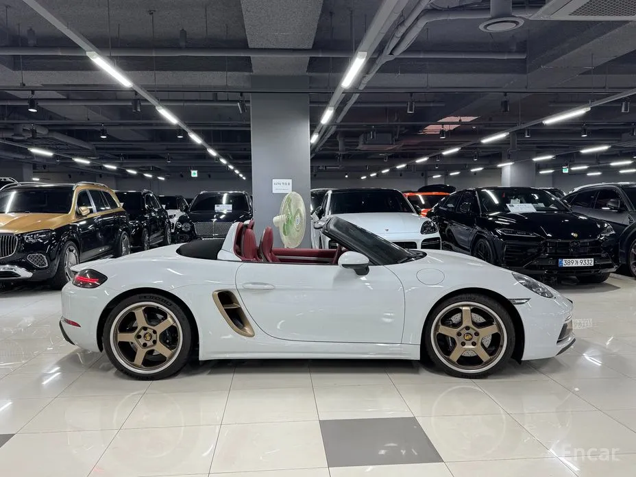 Фото 2 - Porsche 718