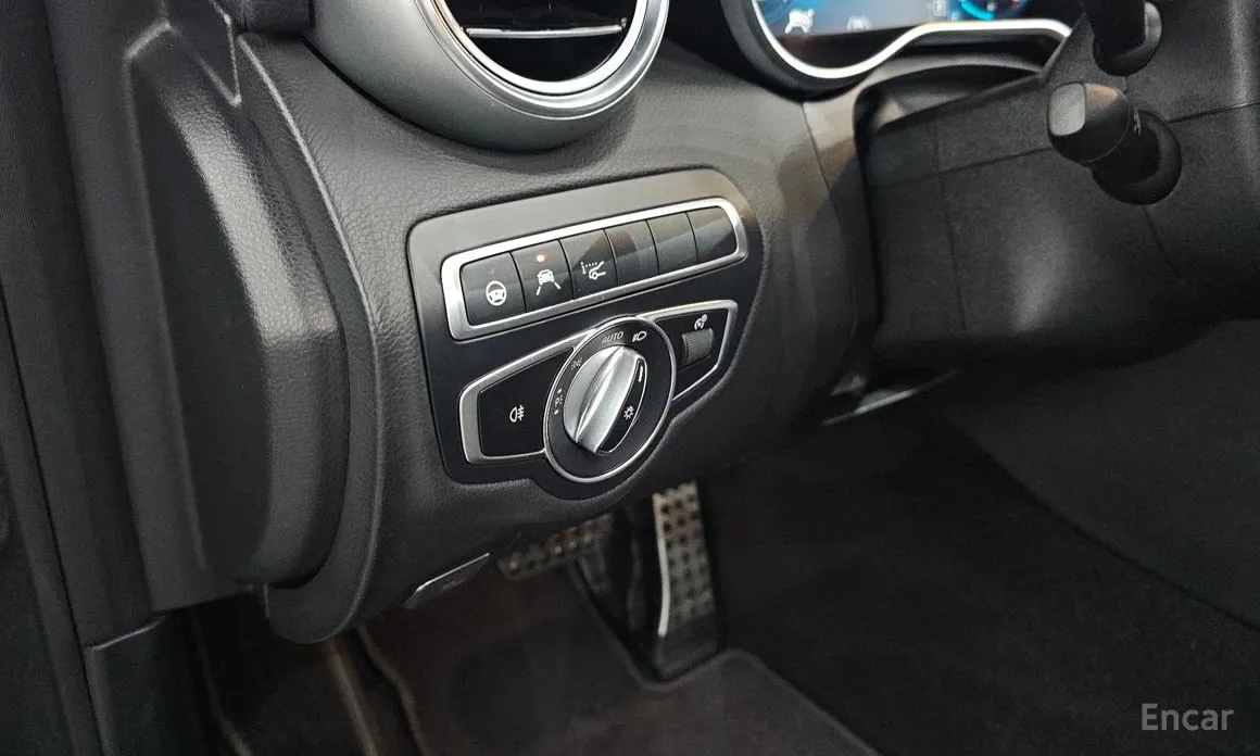 Фото 16 - Mercedes-Benz C-Class