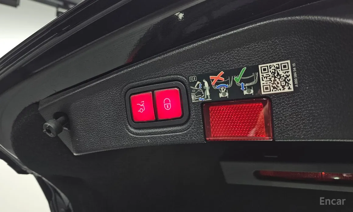 Фото 19 - Mercedes-Benz C-Class