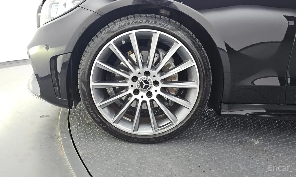 Фото 5 - Mercedes-Benz C-Class