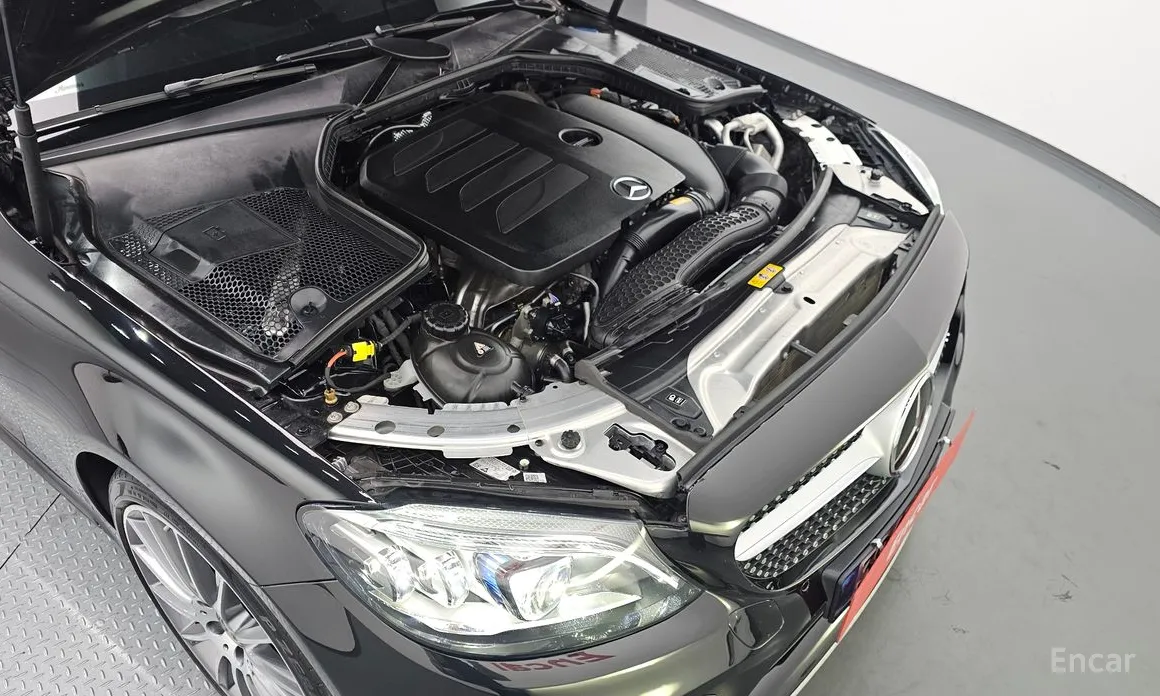 Фото 6 - Mercedes-Benz C-Class