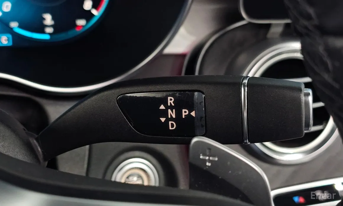 Фото 9 - Mercedes-Benz C-Class