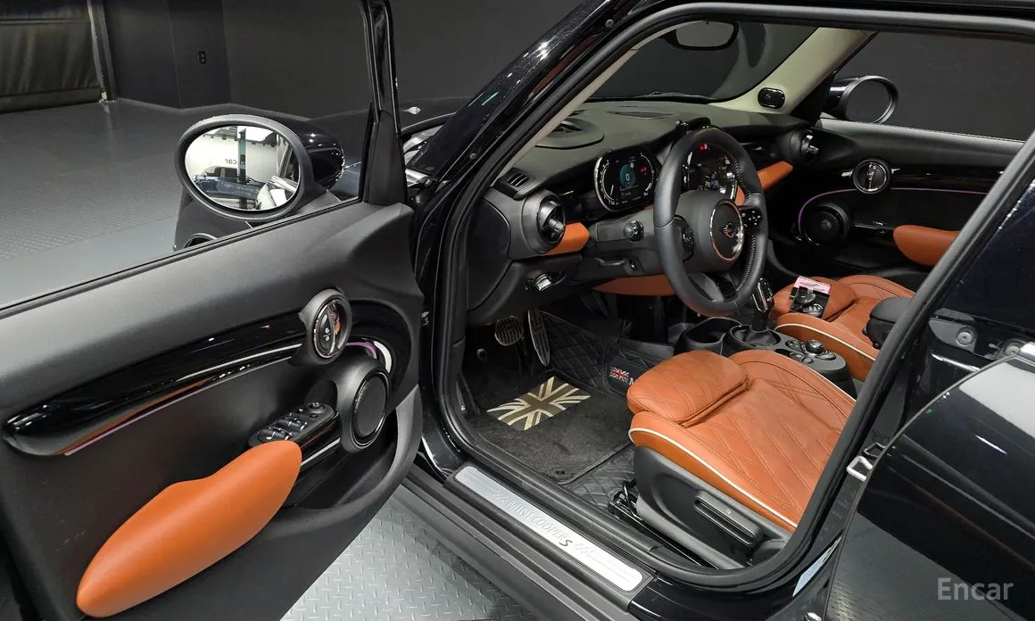 Фото 10 - Mini Cooper