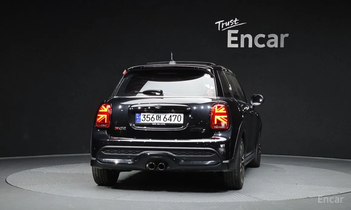 Фото 4 - Mini Cooper