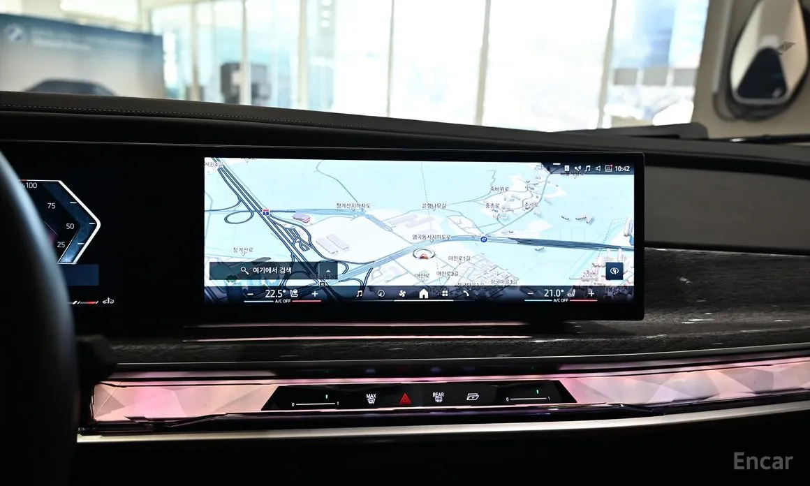 Фото 14 - BMW 7 Series